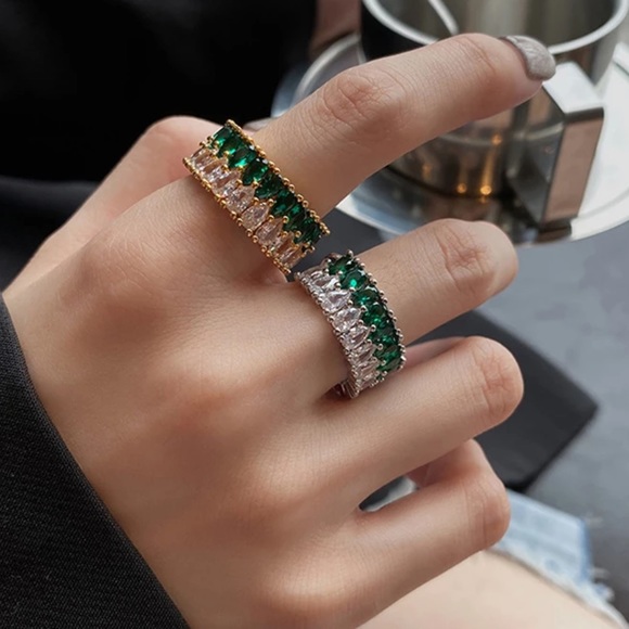 💚Insta green crystals sterling silver open ring - Picture 2 of 5